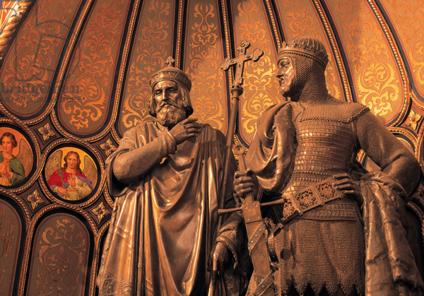 Poznan one of the oldest and largest Polish cities,Western Poland, st Peter and Paul basilica, scupltures of kings Mieszko I (Lestko I) and Boleslaw Chrobry (Boleslaw the Brave) Greater Poland Province, 2008